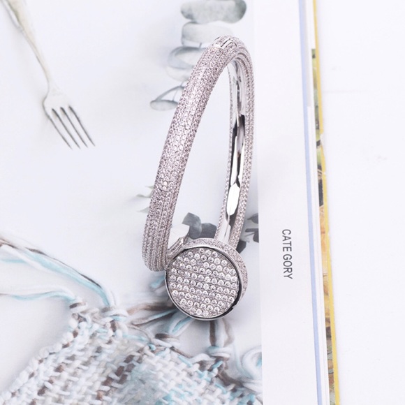 925 Sterling Silver ICEDOUT BLING NAIL HEAD BANGLE - Picture 16 of 16